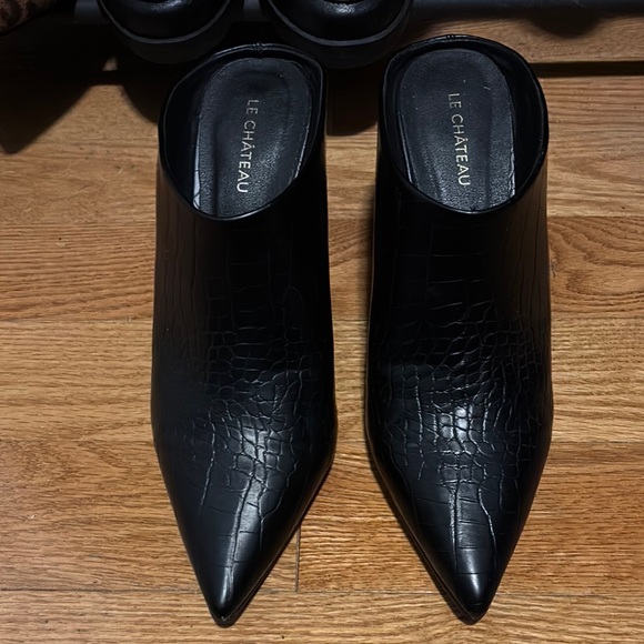 le chateau Black Croc-Embossed Women's Mules - Picture 1 of 1